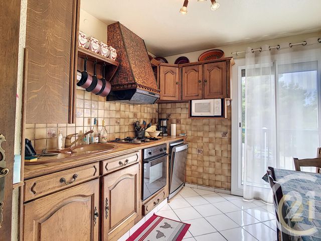 Appartement F4 à vendre - 4 pièces - 91.53 m2 - PERPIGNAN - 66 - LANGUEDOC-ROUSSILLON - Century 21 Terres Catalanes Appartement F4 à vendre - 4 pièces - 91.53 m2 - PERPIGNAN - 66 - LANGUEDOC-ROUSSILLON - Century 21 Terres Catalanes