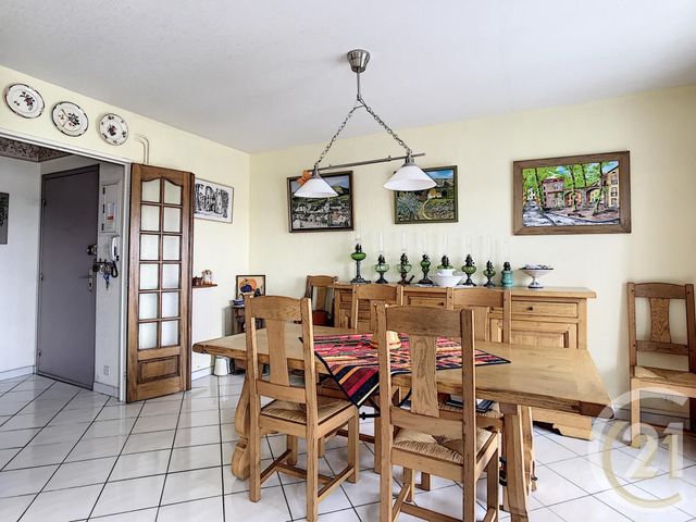 Appartement F4 à vendre - 4 pièces - 91.53 m2 - PERPIGNAN - 66 - LANGUEDOC-ROUSSILLON - Century 21 Terres Catalanes Appartement F4 à vendre - 4 pièces - 91.53 m2 - PERPIGNAN - 66 - LANGUEDOC-ROUSSILLON - Century 21 Terres Catalanes