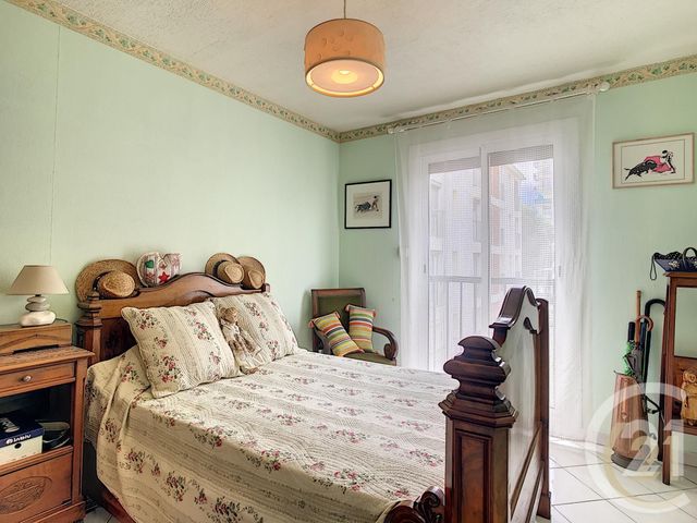 Appartement F4 à vendre - 4 pièces - 91.53 m2 - PERPIGNAN - 66 - LANGUEDOC-ROUSSILLON - Century 21 Terres Catalanes Appartement F4 à vendre - 4 pièces - 91.53 m2 - PERPIGNAN - 66 - LANGUEDOC-ROUSSILLON - Century 21 Terres Catalanes