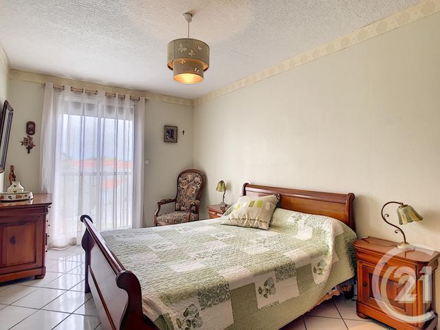 Appartement F4 à vendre - 4 pièces - 91.53 m2 - PERPIGNAN - 66 - LANGUEDOC-ROUSSILLON - Century 21 Terres Catalanes Appartement F4 à vendre - 4 pièces - 91.53 m2 - PERPIGNAN - 66 - LANGUEDOC-ROUSSILLON - Century 21 Terres Catalanes