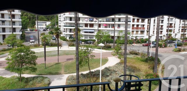 Appartement F5 à vendre - 4 pièces - 97.78 m2 - PERPIGNAN - 66 - LANGUEDOC-ROUSSILLON - Century 21 Terres Catalanes Appartement F5 à vendre - 4 pièces - 97.78 m2 - PERPIGNAN - 66 - LANGUEDOC-ROUSSILLON - Century 21 Terres Catalanes