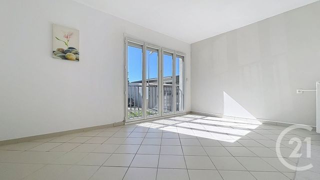 Appartement F3 à louer - 3 pièces - 71.07 m2 - PERPIGNAN - 66 - LANGUEDOC-ROUSSILLON - Century 21 Terres Catalanes