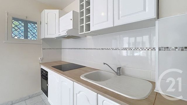 Appartement F3 à louer - 3 pièces - 71.07 m2 - PERPIGNAN - 66 - LANGUEDOC-ROUSSILLON - Century 21 Terres Catalanes