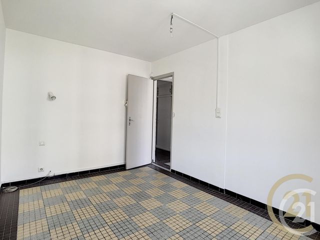 Appartement F3 à vendre - 3 pièces - 58.9 m2 - PERPIGNAN - 66 - LANGUEDOC-ROUSSILLON - Century 21 Terres Catalanes Appartement F3 à vendre - 3 pièces - 58.9 m2 - PERPIGNAN - 66 - LANGUEDOC-ROUSSILLON - Century 21 Terres Catalanes