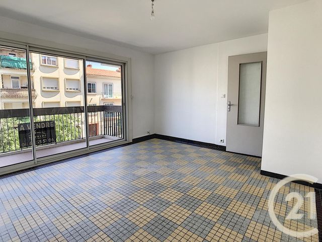 Appartement F3 à vendre - 3 pièces - 58.9 m2 - PERPIGNAN - 66 - LANGUEDOC-ROUSSILLON - Century 21 Terres Catalanes Appartement F3 à vendre - 3 pièces - 58.9 m2 - PERPIGNAN - 66 - LANGUEDOC-ROUSSILLON - Century 21 Terres Catalanes