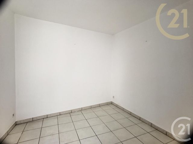 Afficher la photo en grand Appartement F3 à louer - 3 pièces - 57.0 m2 - THUIR - 66 - LANGUEDOC-ROUSSILLON - Century 21 Terres Catalanes