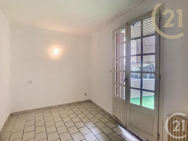 Afficher la photo en grand Appartement F3 à louer - 3 pièces - 57.0 m2 - THUIR - 66 - LANGUEDOC-ROUSSILLON - Century 21 Terres Catalanes