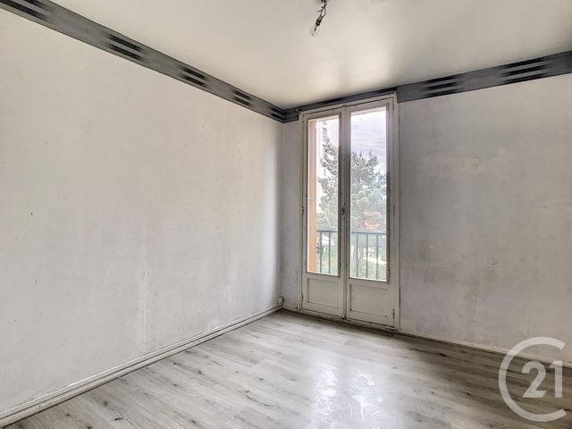 Appartement F4 à vendre - 4 pièces - 83.33 m2 - PERPIGNAN - 66 - LANGUEDOC-ROUSSILLON - Century 21 Terres Catalanes Appartement F4 à vendre - 4 pièces - 83.33 m2 - PERPIGNAN - 66 - LANGUEDOC-ROUSSILLON - Century 21 Terres Catalanes