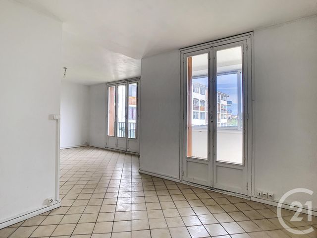 Appartement F4 à vendre - 4 pièces - 83.33 m2 - PERPIGNAN - 66 - LANGUEDOC-ROUSSILLON - Century 21 Terres Catalanes Appartement F4 à vendre - 4 pièces - 83.33 m2 - PERPIGNAN - 66 - LANGUEDOC-ROUSSILLON - Century 21 Terres Catalanes