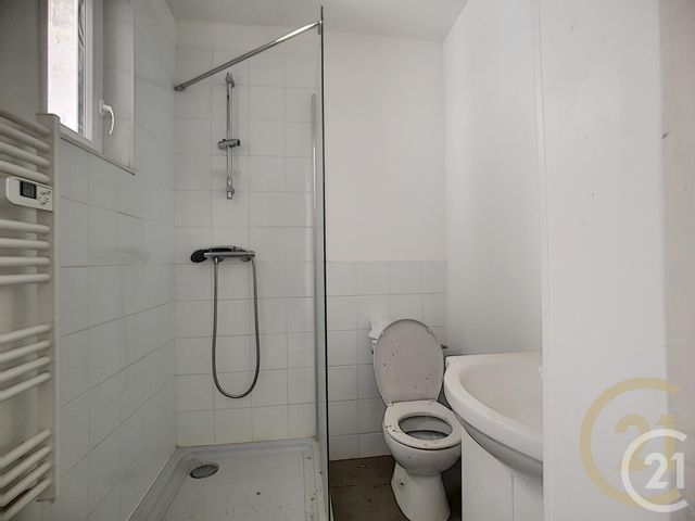 Appartement F3 à vendre - 3 pièces - 72.44 m2 - THUIR - 66 - LANGUEDOC-ROUSSILLON - Century 21 Terres Catalanes Appartement F3 à vendre - 3 pièces - 72.44 m2 - THUIR - 66 - LANGUEDOC-ROUSSILLON - Century 21 Terres Catalanes