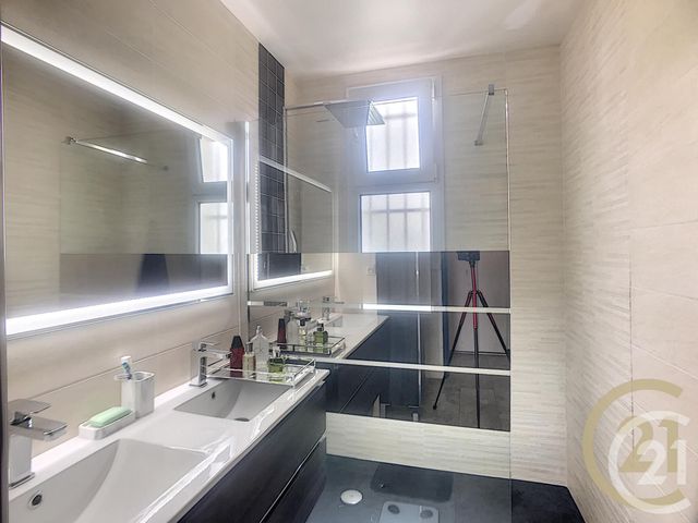 Appartement F3 à vendre - 3 pièces - 68.37 m2 - PERPIGNAN - 66 - LANGUEDOC-ROUSSILLON - Century 21 Terres Catalanes Appartement F3 à vendre - 3 pièces - 68.37 m2 - PERPIGNAN - 66 - LANGUEDOC-ROUSSILLON - Century 21 Terres Catalanes
