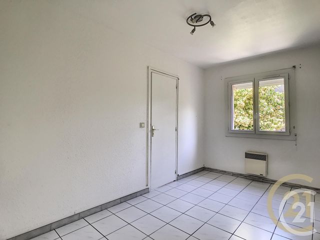 Appartement F4 à vendre - 4 pièces - 93.51 m2 - PERPIGNAN - 66 - LANGUEDOC-ROUSSILLON - Century 21 Terres Catalanes Appartement F4 à vendre - 4 pièces - 93.51 m2 - PERPIGNAN - 66 - LANGUEDOC-ROUSSILLON - Century 21 Terres Catalanes