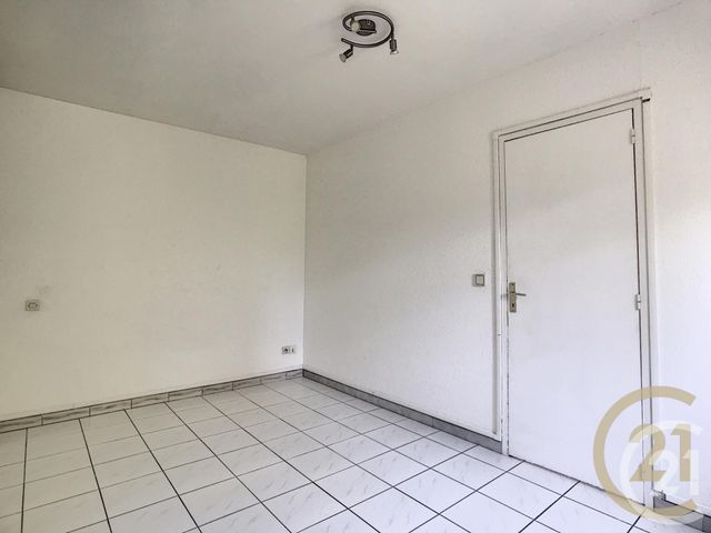 Appartement F4 à vendre - 4 pièces - 93.51 m2 - PERPIGNAN - 66 - LANGUEDOC-ROUSSILLON - Century 21 Terres Catalanes Appartement F4 à vendre - 4 pièces - 93.51 m2 - PERPIGNAN - 66 - LANGUEDOC-ROUSSILLON - Century 21 Terres Catalanes