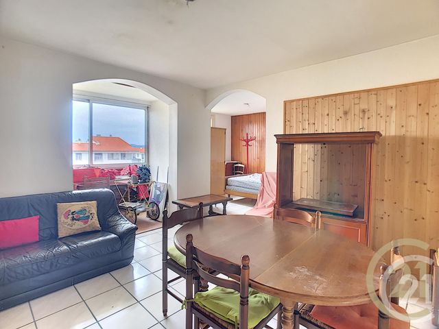 Appartement F3 à vendre - 3 pièces - 73.59 m2 - PERPIGNAN - 66 - LANGUEDOC-ROUSSILLON - Century 21 Terres Catalanes Appartement F3 à vendre - 3 pièces - 73.59 m2 - PERPIGNAN - 66 - LANGUEDOC-ROUSSILLON - Century 21 Terres Catalanes