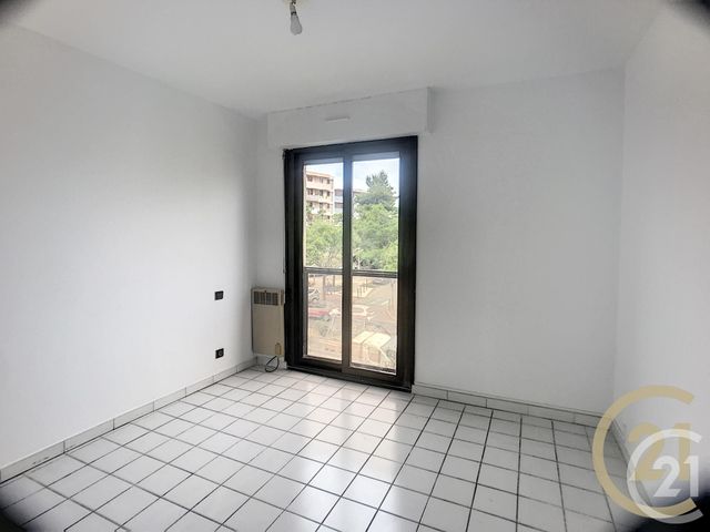 Appartement F3 à vendre - 3 pièces - 72.53 m2 - PERPIGNAN - 66 - LANGUEDOC-ROUSSILLON - Century 21 Terres Catalanes Appartement F3 à vendre - 3 pièces - 72.53 m2 - PERPIGNAN - 66 - LANGUEDOC-ROUSSILLON - Century 21 Terres Catalanes