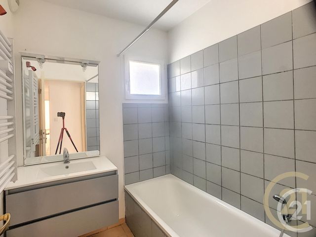 Afficher la photo en grand Appartement F4 à vendre - 4 pièces - 92.56 m2 - PERPIGNAN - 66 - LANGUEDOC-ROUSSILLON - Century 21 Terres Catalanes