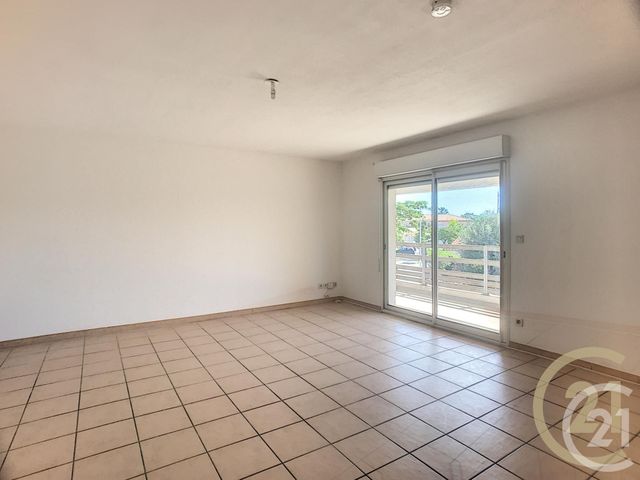 Afficher la photo en grand Appartement F4 à vendre - 4 pièces - 92.56 m2 - PERPIGNAN - 66 - LANGUEDOC-ROUSSILLON - Century 21 Terres Catalanes