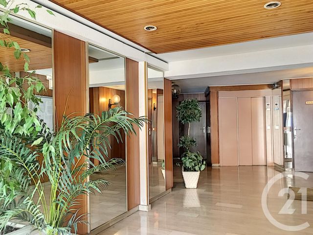 Appartement F4 à vendre - 4 pièces - 95.6 m2 - PERPIGNAN - 66 - LANGUEDOC-ROUSSILLON - Century 21 Terres Catalanes