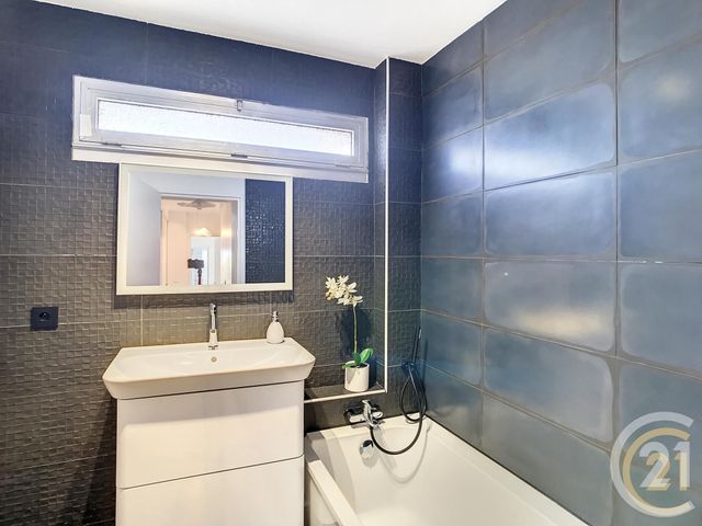 Appartement F4 à vendre - 4 pièces - 95.6 m2 - PERPIGNAN - 66 - LANGUEDOC-ROUSSILLON - Century 21 Terres Catalanes