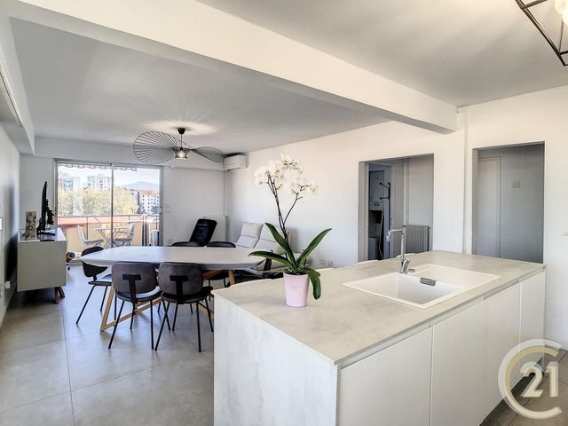 Appartement F4 à vendre - 4 pièces - 95.6 m2 - PERPIGNAN - 66 - LANGUEDOC-ROUSSILLON - Century 21 Terres Catalanes