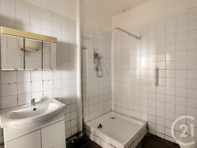 Afficher la photo en grand Appartement F2 à louer - 2 pièces - 43.89 m2 - PERPIGNAN - 66 - LANGUEDOC-ROUSSILLON - Century 21 Terres Catalanes