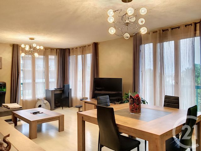 Afficher la photo en grand Appartement F4 à vendre - 4 pièces - 107.8 m2 - PERPIGNAN - 66 - LANGUEDOC-ROUSSILLON - Century 21 Terres Catalanes