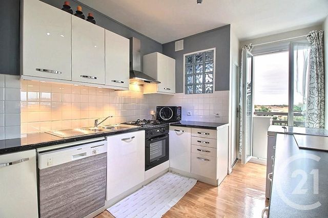 Afficher la photo en grand Appartement F3 à vendre - 3 pièces - 84.85 m2 - PERPIGNAN - 66 - LANGUEDOC-ROUSSILLON - Century 21 Terres Catalanes