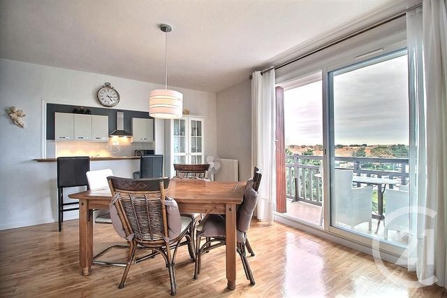 Afficher la photo en grand Appartement F3 à vendre - 3 pièces - 84.85 m2 - PERPIGNAN - 66 - LANGUEDOC-ROUSSILLON - Century 21 Terres Catalanes