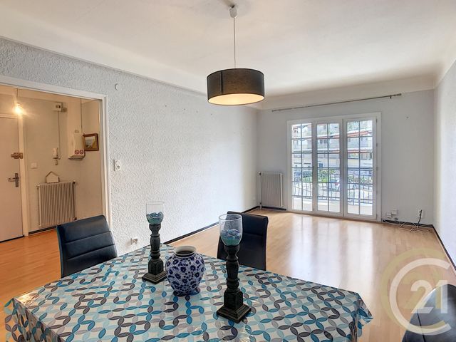 Afficher la photo en grand Appartement F4 à vendre - 4 pièces - 84.54 m2 - PERPIGNAN - 66 - LANGUEDOC-ROUSSILLON - Century 21 Terres Catalanes