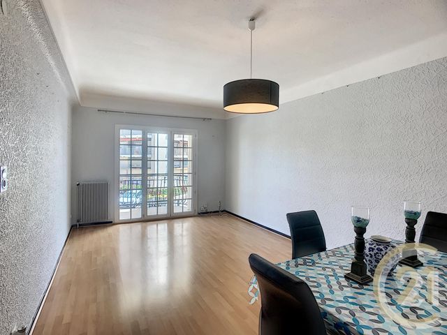 Afficher la photo en grand Appartement F4 à vendre - 4 pièces - 84.54 m2 - PERPIGNAN - 66 - LANGUEDOC-ROUSSILLON - Century 21 Terres Catalanes