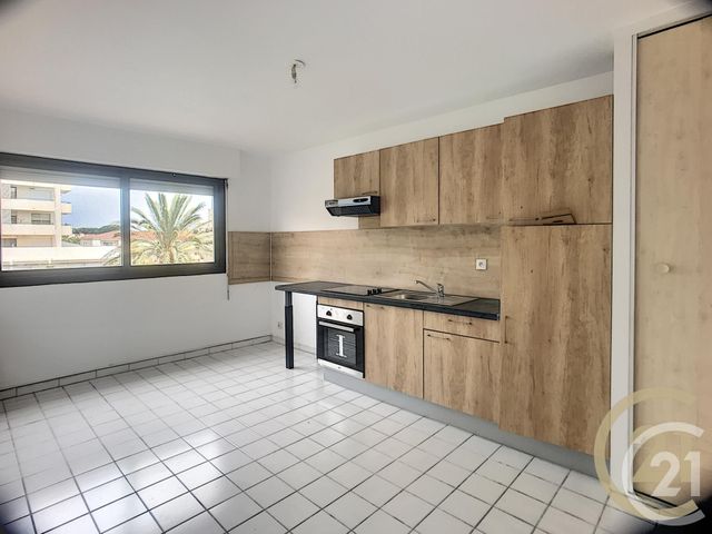 Appartement F3 à vendre - 3 pièces - 72.53 m2 - 66 - LANGUEDOC-ROUSSILLON - Century 21 Terres Catalanes