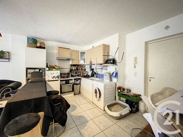 Appartement F2 à louer - 2 pièces - 33.2 m2 - PERPIGNAN - 66 - LANGUEDOC-ROUSSILLON - Century 21 Terres Catalanes