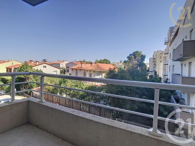 Appartement F2 à louer - 2 pièces - 42.08 m2 - PERPIGNAN - 66 - LANGUEDOC-ROUSSILLON - Century 21 Terres Catalanes