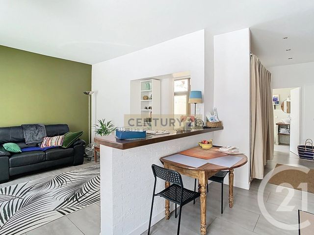 Afficher la photo en grand Appartement F4 à vendre - 4 pièces - 66.69 m2 - PERPIGNAN - 66 - LANGUEDOC-ROUSSILLON - Century 21 Terres Catalanes