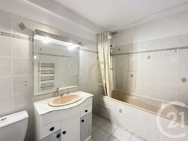 Appartement F3 à vendre - 3 pièces - 74.0 m2 - PERPIGNAN - 66 - LANGUEDOC-ROUSSILLON - Century 21 Terres Catalanes
