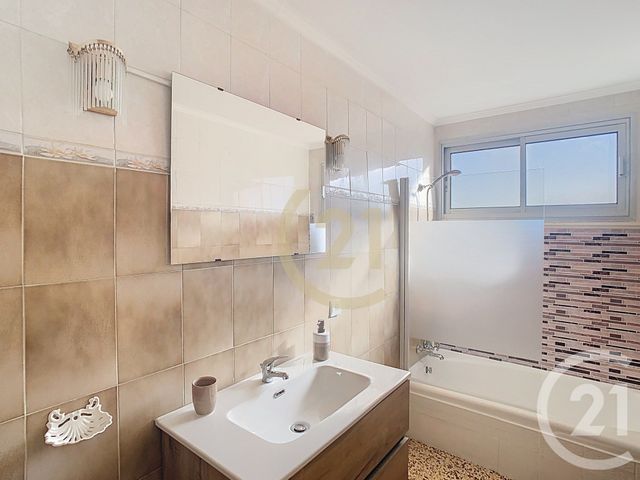 Appartement F3 à vendre - 3 pièces - 66.85 m2 - PERPIGNAN - 66 - LANGUEDOC-ROUSSILLON - Century 21 Terres Catalanes