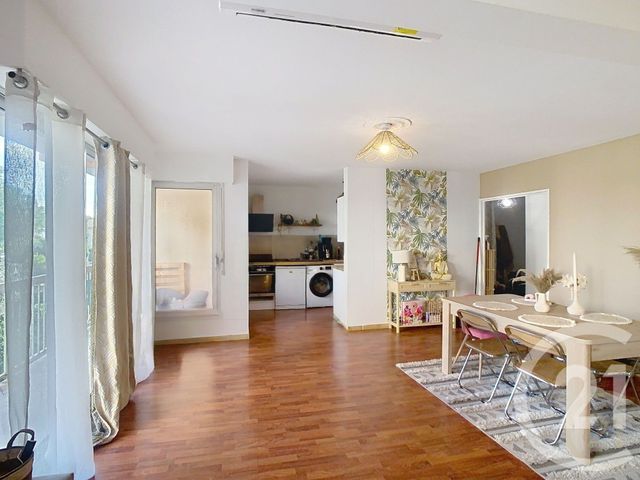 Appartement F3 bis à vendre - 3 pièces - 77.63 m2 - PERPIGNAN - 66 - LANGUEDOC-ROUSSILLON - Century 21 Terres Catalanes