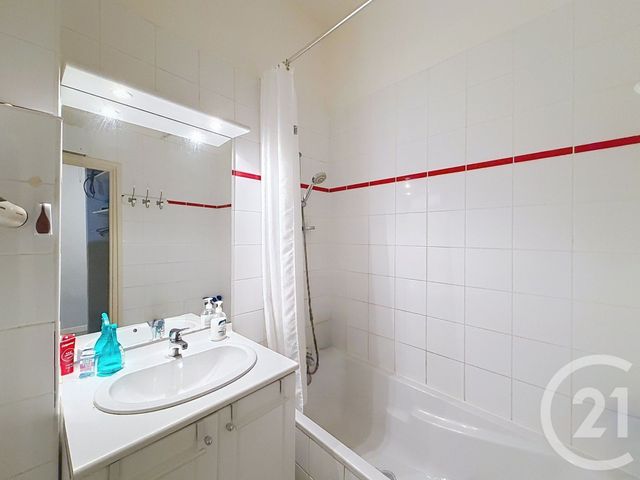 Appartement F3 à vendre - 3 pièces - 54.79 m2 - PERPIGNAN - 66 - LANGUEDOC-ROUSSILLON - Century 21 Terres Catalanes