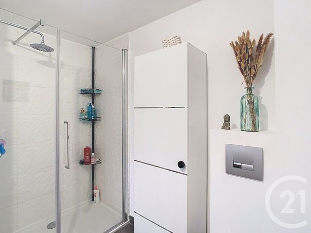 Appartement F2 à vendre - 2 pièces - 47.9 m2 - VILLENEUVE DE LA RAHO - 66 - LANGUEDOC-ROUSSILLON - Century 21 Terres Catalanes