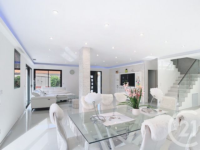 Afficher la photo en grand maison à vendre - 4 pièces - 107.02 m2 - PERPIGNAN - 66 - LANGUEDOC-ROUSSILLON - Century 21 Terres Catalanes