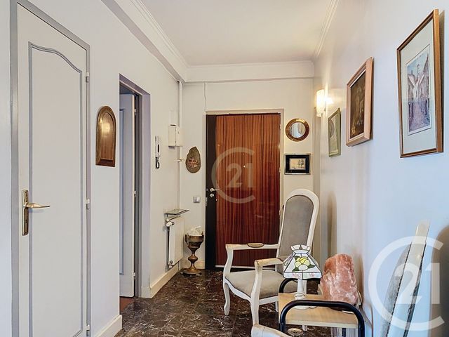 Afficher la photo en grand Appartement F4 à vendre - 4 pièces - 102.87 m2 - PERPIGNAN - 66 - LANGUEDOC-ROUSSILLON - Century 21 Terres Catalanes