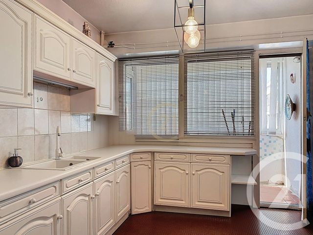 Afficher la photo en grand Appartement F4 à vendre - 4 pièces - 102.87 m2 - PERPIGNAN - 66 - LANGUEDOC-ROUSSILLON - Century 21 Terres Catalanes