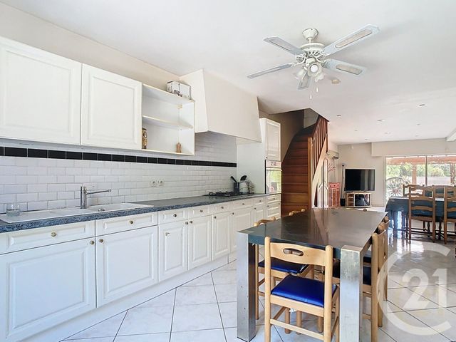 maison à vendre - 8 pièces - 225.21 m2 - PERPIGNAN - 66 - LANGUEDOC-ROUSSILLON - Century 21 Terres Catalanes