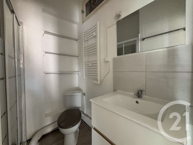 Afficher la photo en grand Appartement T3 à louer - 3 pièces - 52.0 m2 - THUIR - 66 - LANGUEDOC-ROUSSILLON - Century 21 Terres Catalanes