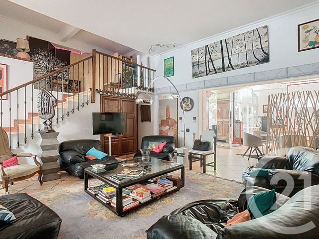 Appartement F3 à vendre - 3 pièces - 164.53 m2 - PERPIGNAN - 66 - LANGUEDOC-ROUSSILLON - Century 21 Terres Catalanes