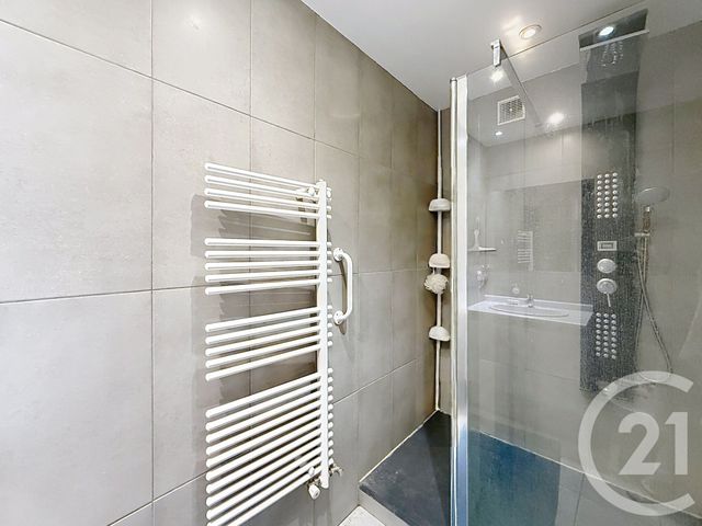Appartement F3 à vendre - 3 pièces - 83.87 m2 - PERPIGNAN - 66 - LANGUEDOC-ROUSSILLON - Century 21 Terres Catalanes