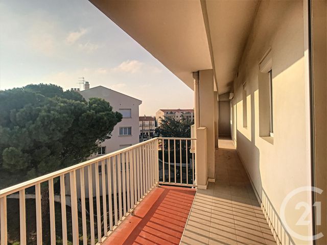 Appartement F3 à louer - 3 pièces - 61.75 m2 - PERPIGNAN - 66 - LANGUEDOC-ROUSSILLON - Century 21 Terres Catalanes