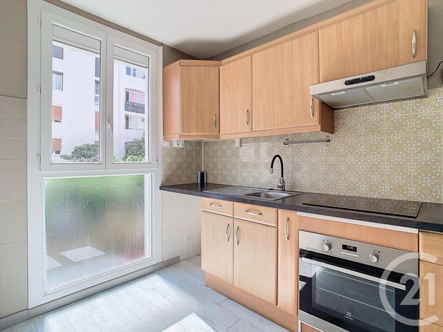 Afficher la photo en grand Appartement F3 à louer - 3 pièces - 69.11 m2 - PERPIGNAN - 66 - LANGUEDOC-ROUSSILLON - Century 21 Terres Catalanes