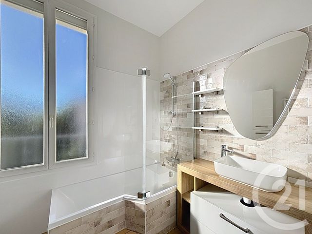 Appartement T4 à louer - 4 pièces - 103.49 m2 - PERPIGNAN - 66 - LANGUEDOC-ROUSSILLON - Century 21 Terres Catalanes