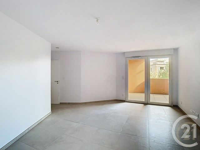 Afficher la photo en grand Appartement F3 à vendre - 3 pièces - 60.49 m2 - POLLESTRES - 66 - LANGUEDOC-ROUSSILLON - Century 21 Terres Catalanes